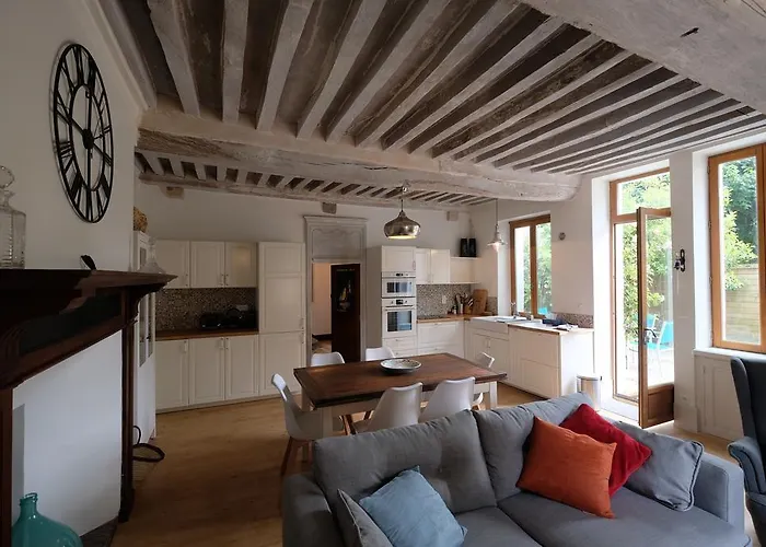 Hippolyte House Pensjonat 4*